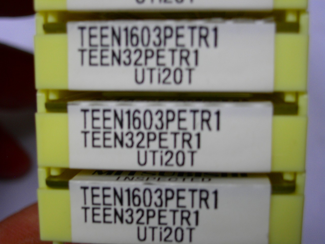 三菱マテリアル　TEEN1603PETR1 UTi20T