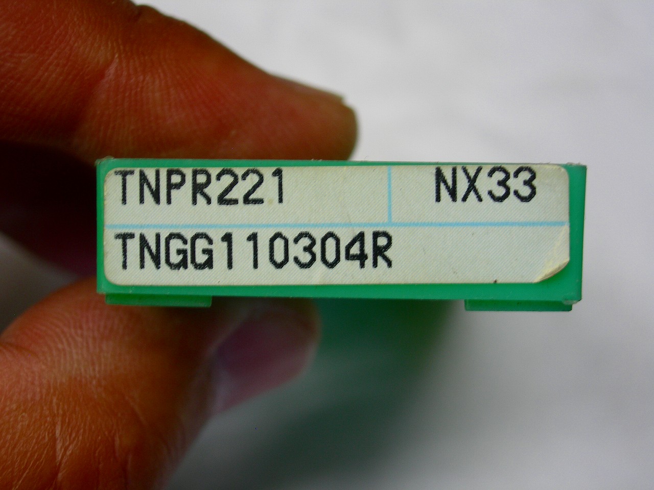 三菱マテリアル　TNGG110304R NX33